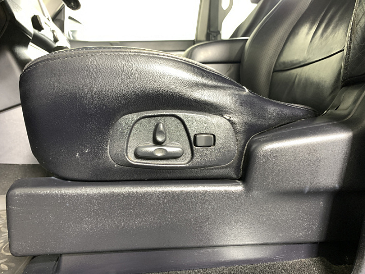 MITSUBISHI Pajero 3, 2011 года, Автоматическая, Серебристый