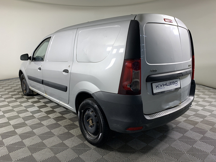 Lada Largus 1.6, 2013 года, Механика, Серебристый