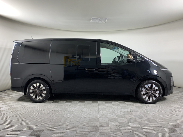 HYUNDAI STARIA 2.2, 2022 года, Автоматическая, ЧЕРНЫЙ
