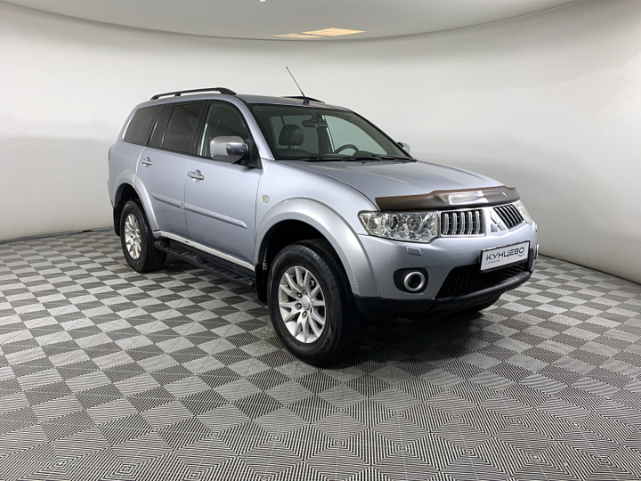 MITSUBISHI Pajero Sport 2.5, 2010 года, Автоматическая, Серебристый