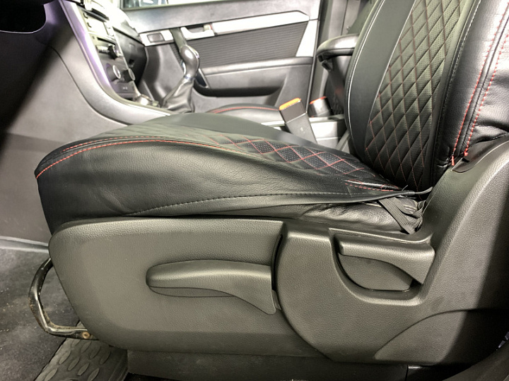 Chevrolet Captiva 2.2, 2012 года, Механика, Черный