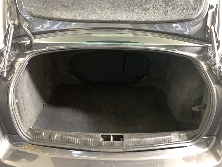 Opel Astra 1.8, 2009 года, Механика, Темно-серый