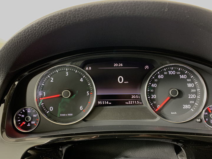 VOLKSWAGEN Touareg 3, 2018 года, Автоматическая, БЕЛЫЙ