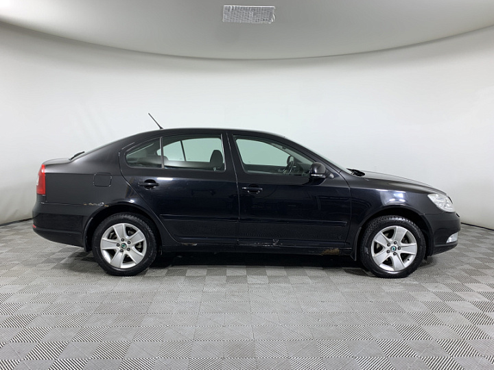 SKODA Octavia 1.8, 2012 года, Автоматическая, ЧЕРНЫЙ