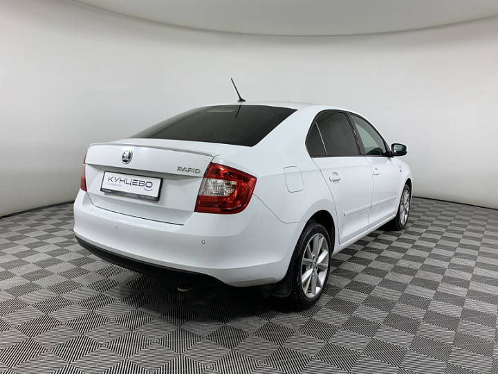 SKODA Rapid 1.4, 2015 года, Робот, БЕЛЫЙ