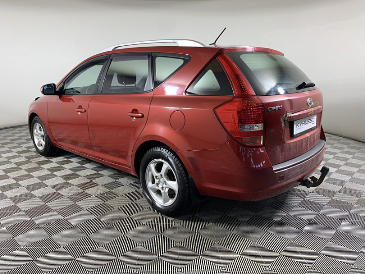 KIA Ceed 1.6, 2011 года, Механика, КРАСНЫЙ
