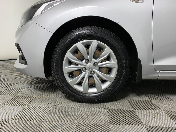 HYUNDAI Solaris 1.6, 2017 года, Автоматическая, Серебристый