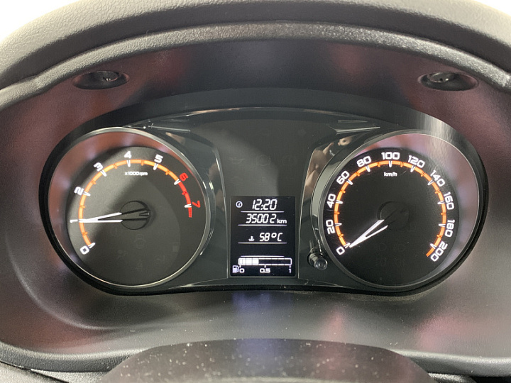 Lada Granta 1.6, 2018 года, Механика, ЧЕРНЫЙ