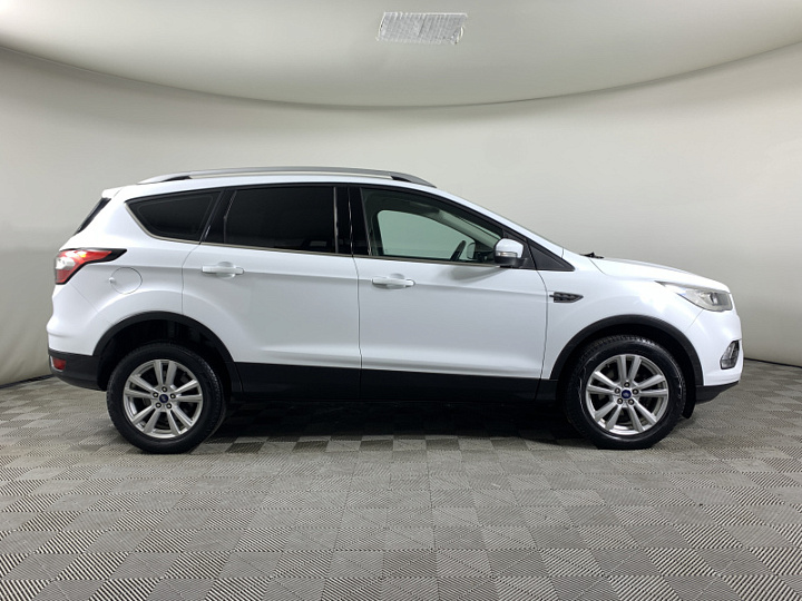 FORD Kuga 2.5, 2018 года, Автоматическая, БЕЛЫЙ