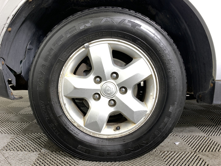 SsangYong Kyron 2, 2013 года, Автоматическая, Серебристый