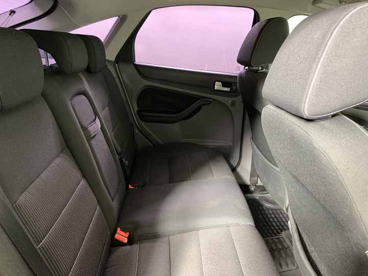 Ford Focus 1.6, 2009 года, Автоматическая, Белый
