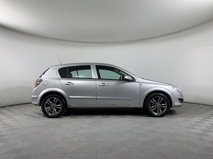 OPEL Astra 1.8, 2008 года, Автоматическая, Серебристый