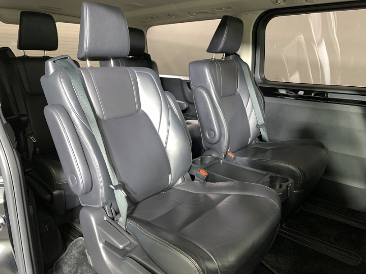 Toyota HiAce 2.8, 2020 года, Автоматическая, Черный