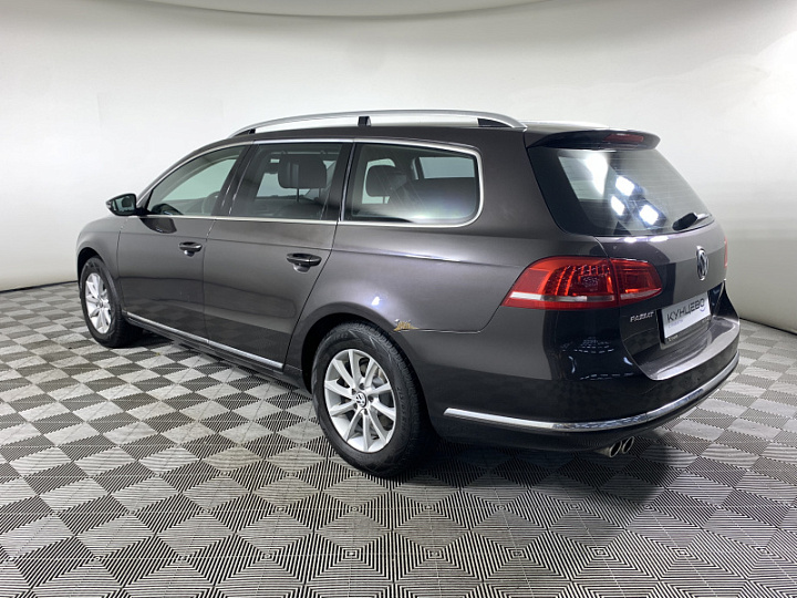 Volkswagen Passat 1.8, 2011 года, Робот, Черный