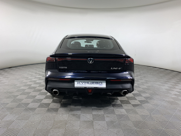 CHANGAN UNI-V 1.5, 2023 года, Робот, ЧЕРНЫЙ