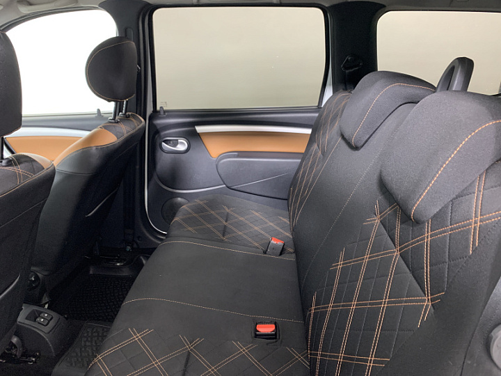 Lada Largus 1.6, 2018 года, Механика, БЕЛЫЙ