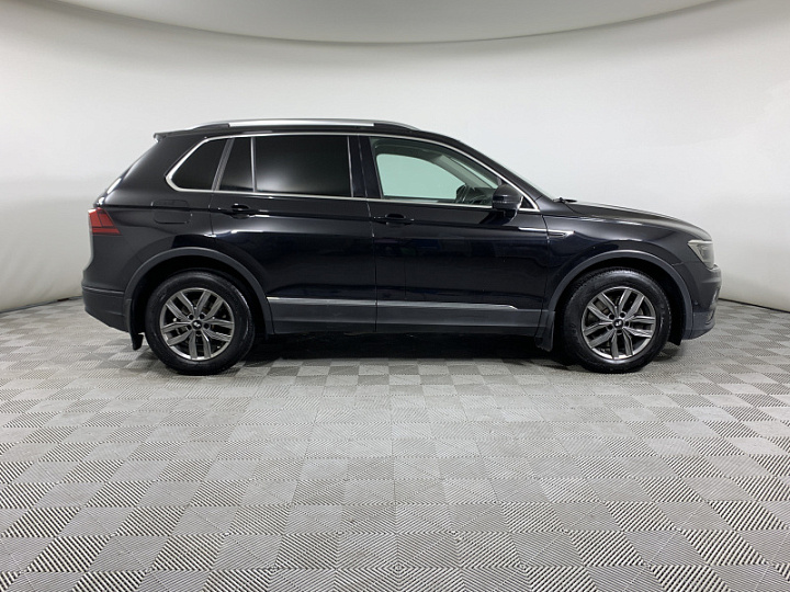 VOLKSWAGEN Tiguan 2, 2017 года, Автоматическая, ЧЕРНЫЙ