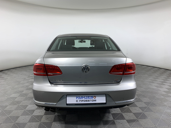 VOLKSWAGEN Passat 1.8, 2014 года, Механика, Серебристый