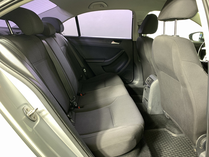 Volkswagen Jetta 1.4, 2014 года, Механика, Серебристый