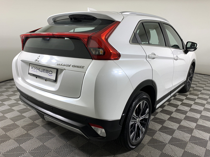 Mitsubishi Eclipse Cross 1.5, 2022 года, Вариатор, Белый