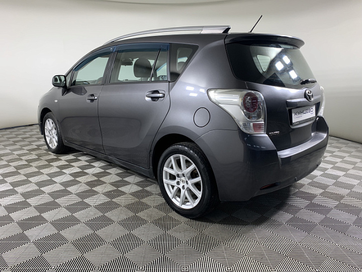 Toyota Verso 1.8, 2012 года, Вариатор, Серый