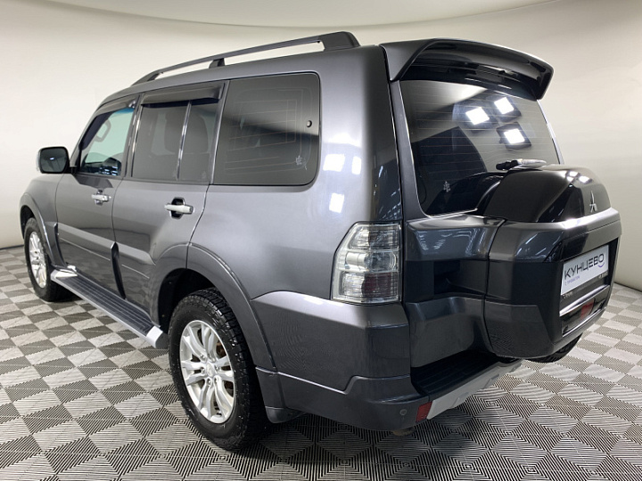 Mitsubishi Pajero 3.8, 2017 года, Автоматическая, Серый