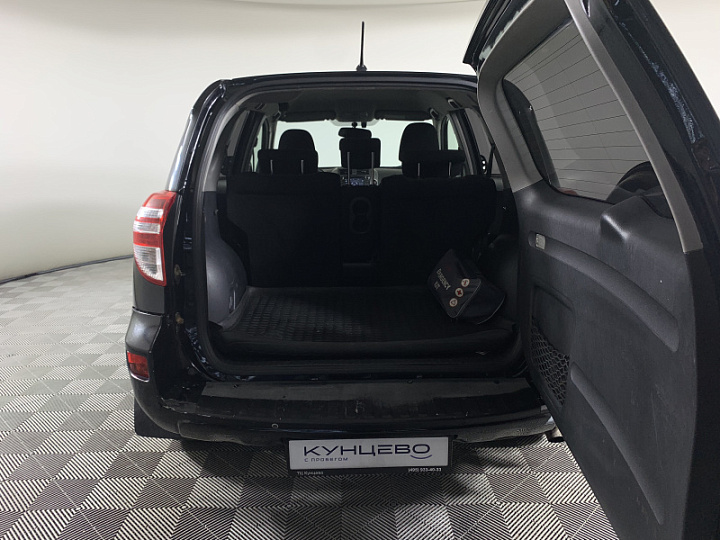 Toyota RAV4 2, 2011 года, Вариатор, Черный