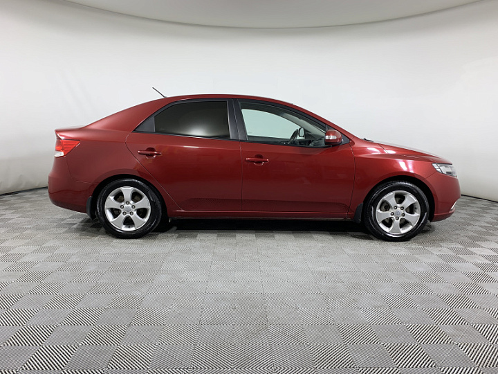 KIA Cerato 1.6, 2010 года, Механика, КРАСНЫЙ