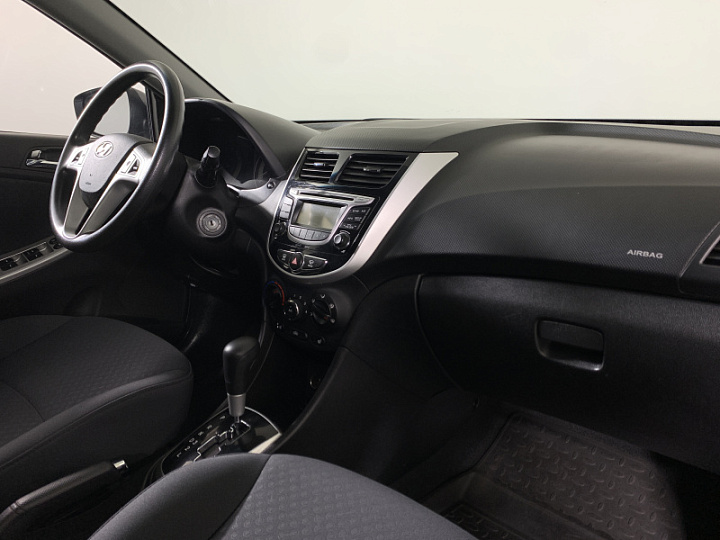 HYUNDAI Solaris 1.6, 2014 года, Автоматическая, Черно-Серый