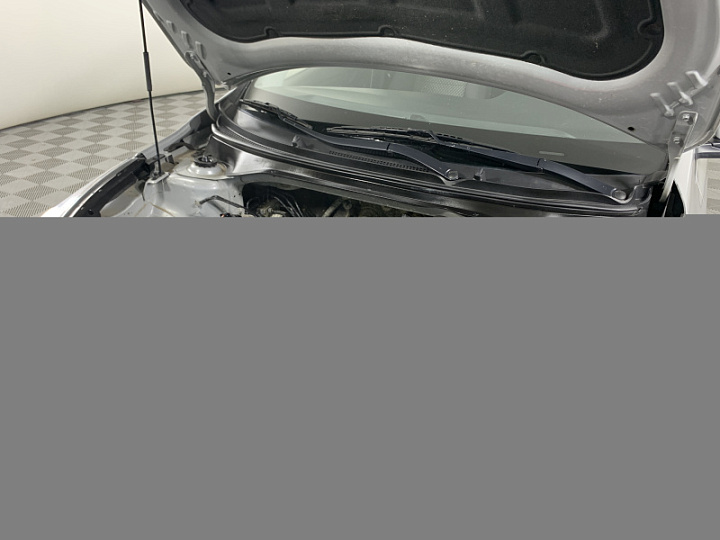 KIA Rio 1.6, 2019 года, Автоматическая, Серебристый