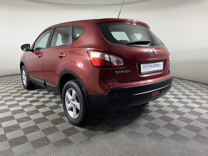 NISSAN Qashqai 2, 2011 года, Механика, КРАСНЫЙ