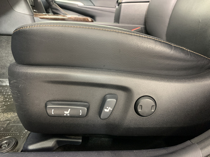 TOYOTA Camry 2.5, 2017 года, Автоматическая, Черный металлик