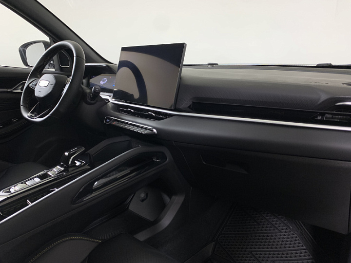 Geely Coolray 1.5, 2026 года, Робот, Белый