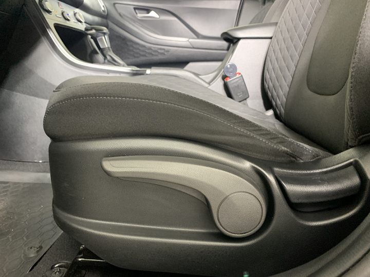 Hyundai Creta 1.6, 2021 года, Автоматическая, Коричневый