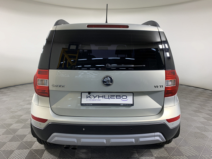 SKODA Yeti 1.4, 2014 года, Робот, Серебристо-желтый