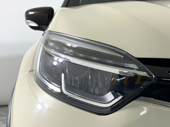 RENAULT Kaptur 1.6, 2018 года, Вариатор, БЕЖЕВЫЙ