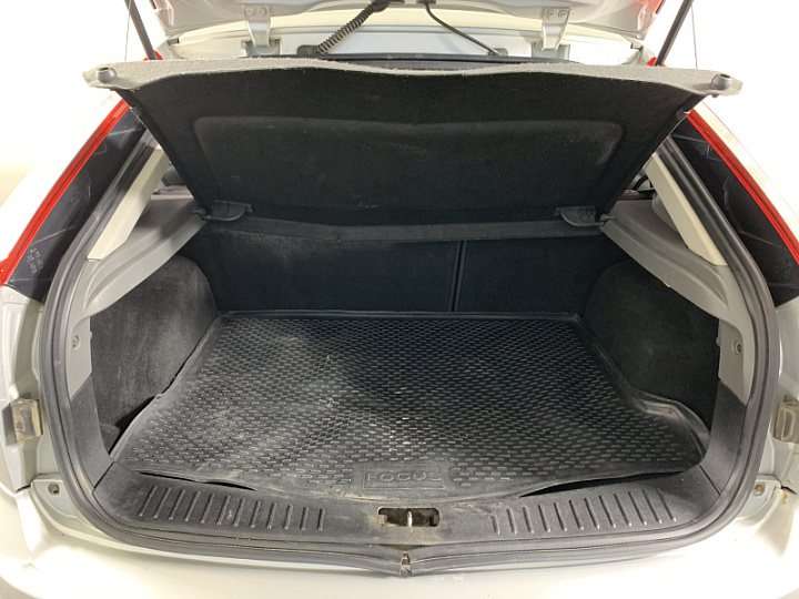 FORD Focus 1.6, 2009 года, Автоматическая, Серебристый