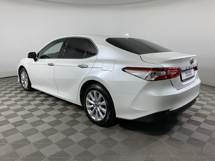 TOYOTA Camry 2.5, 2019 года, Автоматическая, БЕЛЫЙ