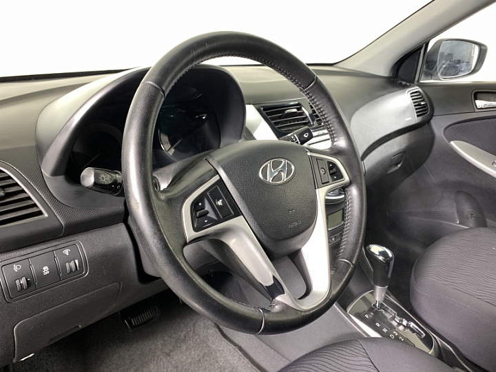 HYUNDAI Solaris 1.6, 2011 года, Автоматическая, БЕЛЫЙ