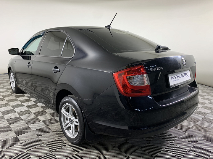 Skoda Rapid 1.6, 2017 года, Механика, Черный