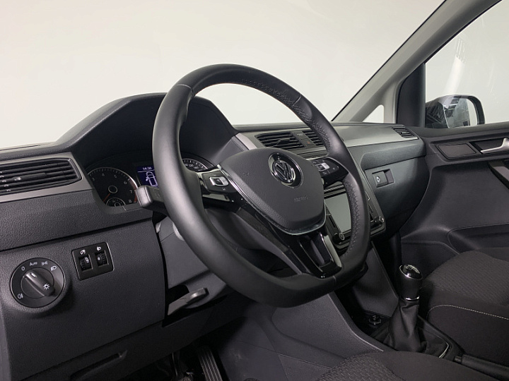 VOLKSWAGEN Caddy 1.6, 2020 года, Механика, Красный гранат