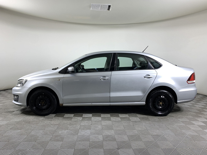 Volkswagen Polo 1.6, 2015 года, Механика, Серебристый
