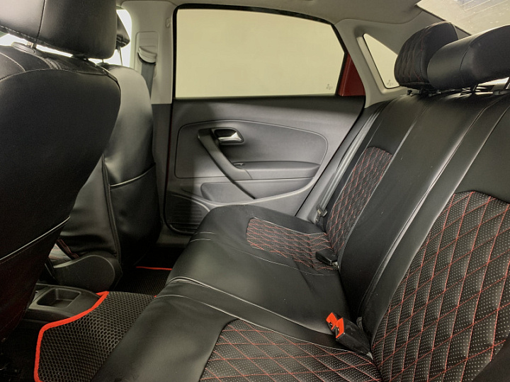 Volkswagen Polo 1.6, 2012 года, Автоматическая, 4b4b