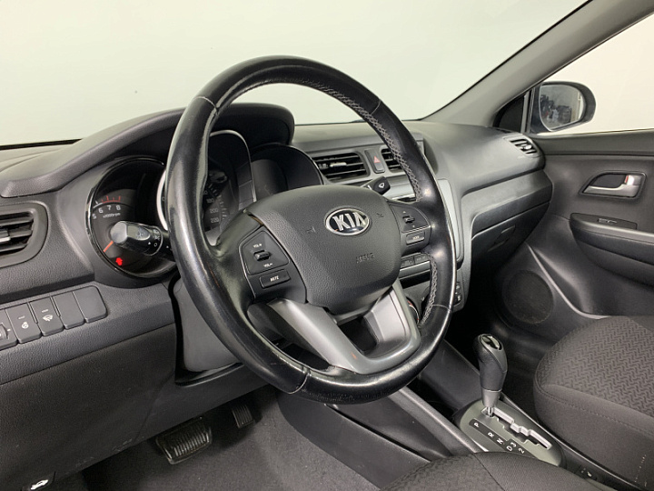 KIA Rio 1.4, 2014 года, Автоматическая, ТЕМНО-СЕРЫЙ
