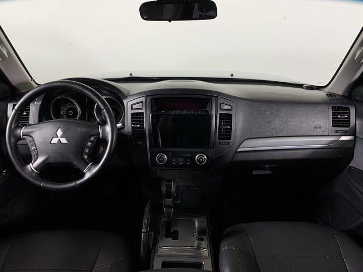 MITSUBISHI Pajero 3, 2010 года, Автоматическая, ЧЕРНЫЙ