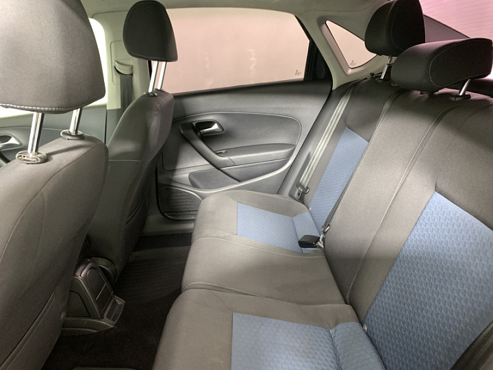 VOLKSWAGEN Polo 1.6, 2013 года, Механика, ЧЕРНЫЙ