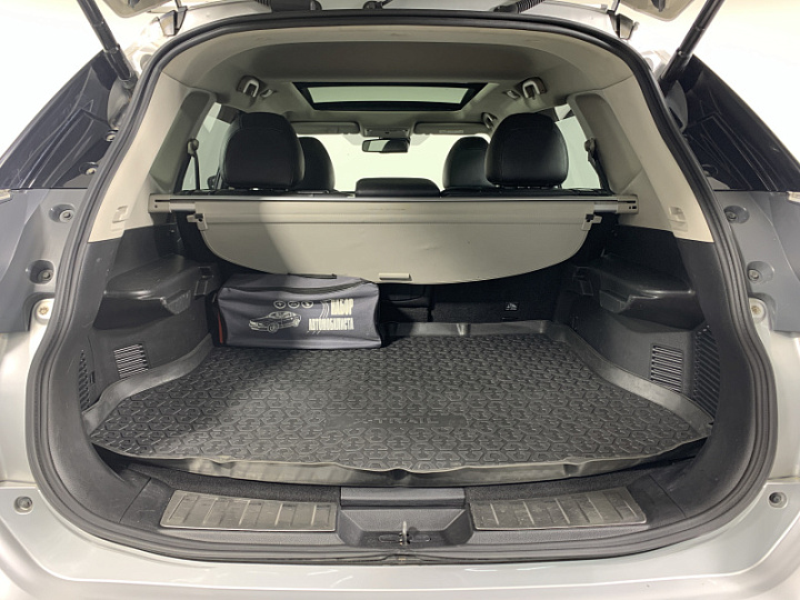 NISSAN X-Trail 2, 2016 года, Вариатор, Серебристый