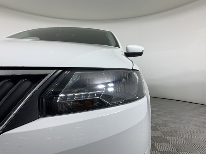 SKODA Rapid 1.4, 2018 года, Робот, БЕЛЫЙ