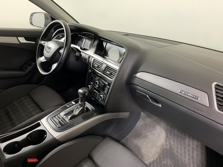 AUDI A4 2, 2013 года, Робот, Серо-коричневый