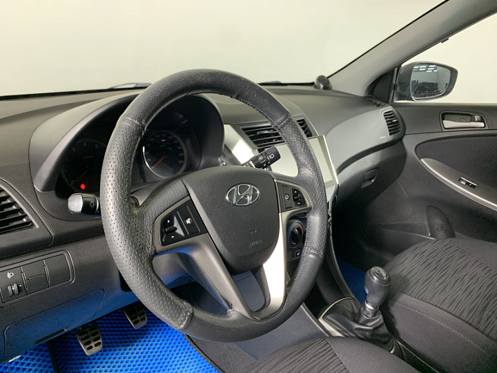 HYUNDAI Solaris 1.6, 2016 года, Механика, СИНИЙ